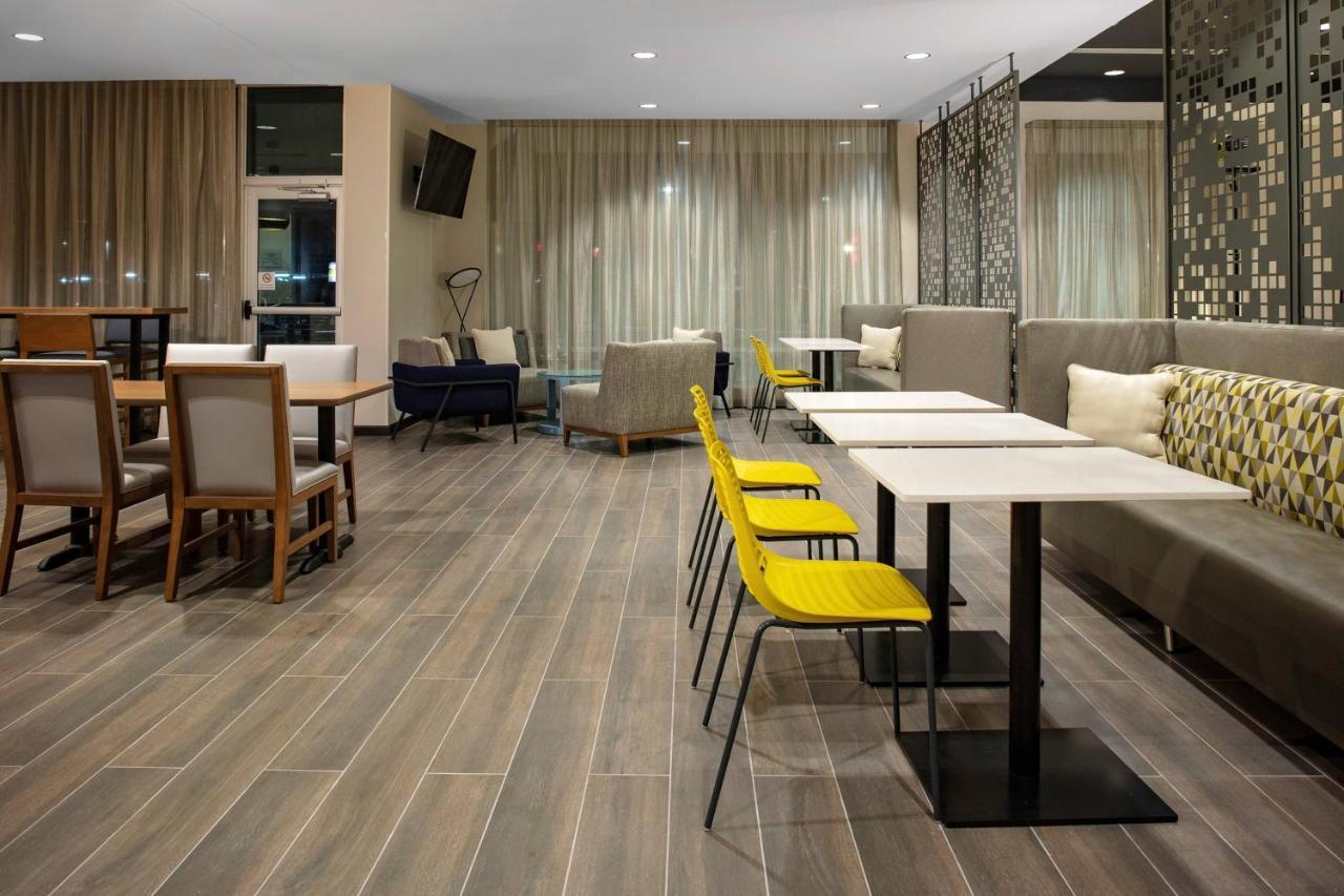 Towneplace Suites By Marriott Orlando Airport Εξωτερικό φωτογραφία